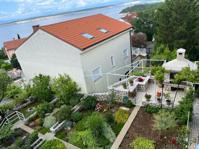 Apartment Laura Dramalj